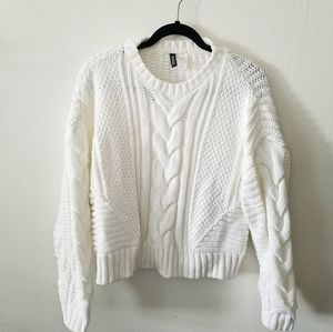 H&M Divided Cropped Cable Knit Sweater White